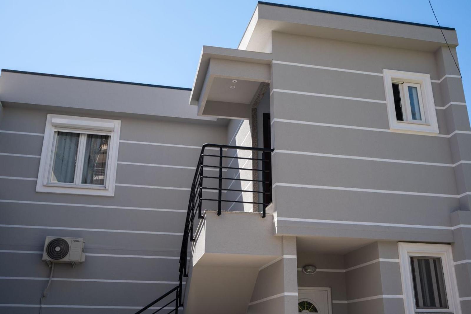 Roel Apartments Sarande Exterior photo